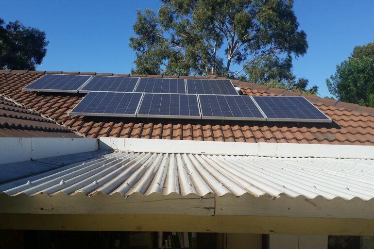 Quel est le prix d’une installation de panneaux solaires photovoltaïques en fonction de ma situation