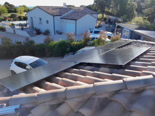 https://rr-energy.fr/wp-content/uploads/2024/06/installation_panneaux_photovoltaique-gard-1-500x375.png