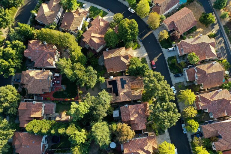 Installateur photovoltaïque EDF : Tout ce qu’il faut savoir pour bien le choisir