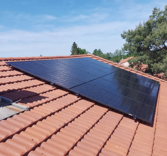 //rr-energy.fr/wp-content/uploads/2026/06/photo-installation-panneau-solaire-5kwc-civnes.png